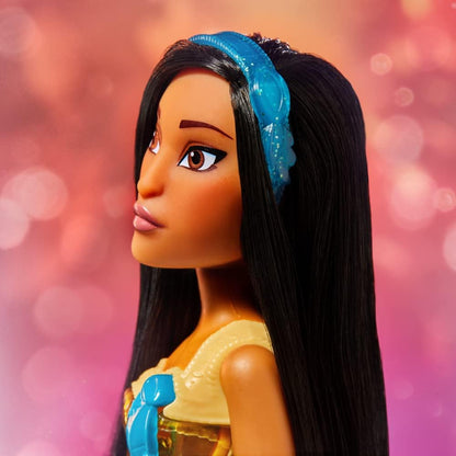 בובת פוקהונטס Disney Princess Royal Shimmer