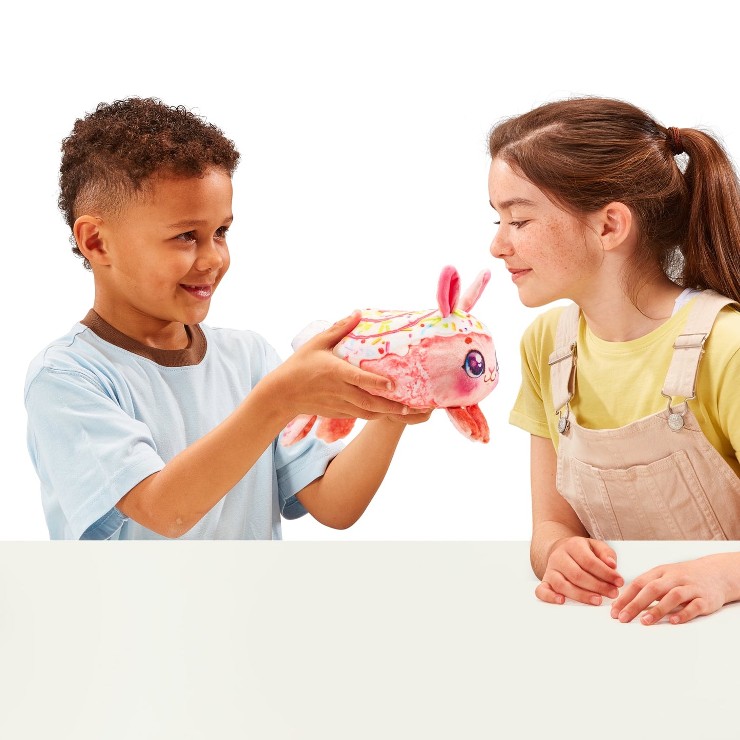 תנור הפתעה Cookeez Makery עם בובת פרווה