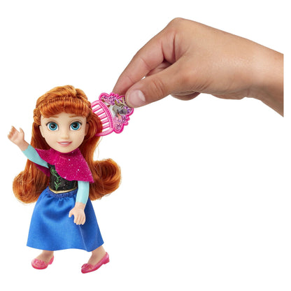 בובת Disney Frozen Petite Anna עם אביזרים