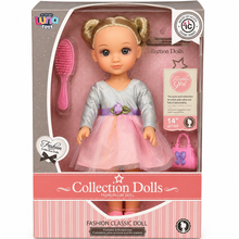 בובת אופנה בלונדינית Lina Toys בגובה 14 אינץ׳ עם חלק עליון כסוף, חצאית ורודה ומסרק לעיצוב השיער.