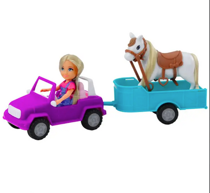 בובת KIKI עם ג׳יפ, עגלה וסוס (אונליין בלבד)
