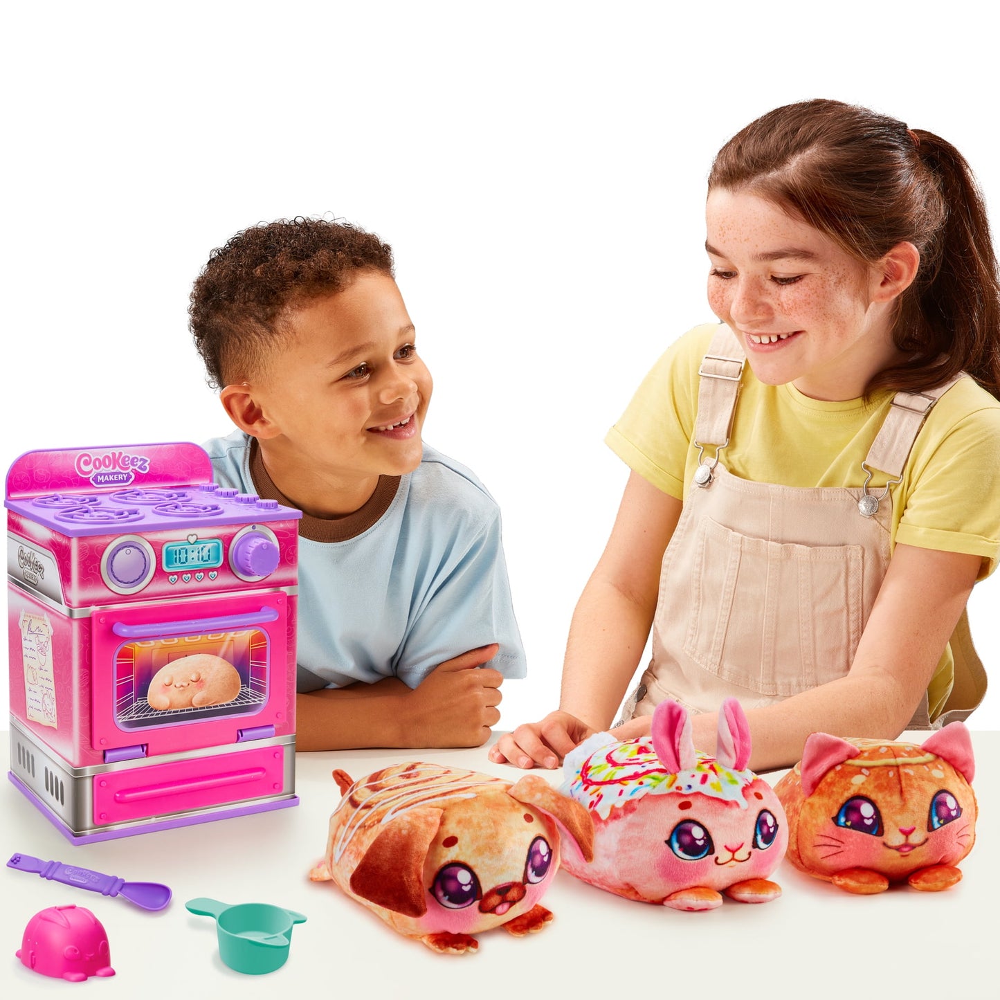 תנור הפתעה Cookeez Makery עם בובת פרווה